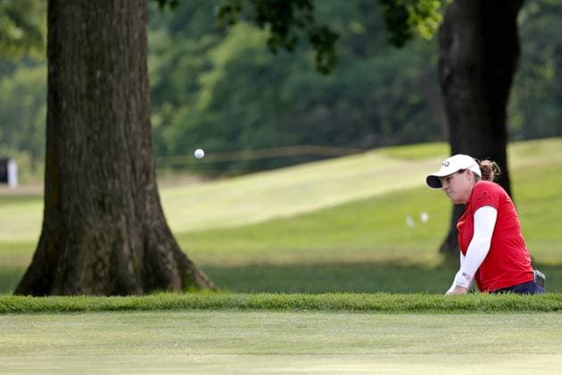 GRAND RAPIDS, MI - JUNE 15: LPGA, Golf Damen golfer Ally Ewing chips on the 17th hole during the LPGA Meijer LPGA Classic for Simply Give on June 15th, 2024, at Blythefield Country Club in Grand Rapids, Michigan. (Photo by Brian Spurlock Icon Sportswire) GOLF: JUN 15 LPGA Meijer LPGA Classic for Simply Give EDITORIAL USE ONLY Icon24061526
