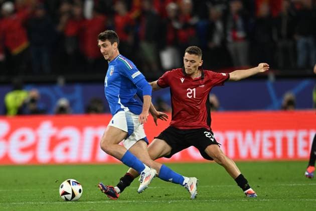 Andrea Cambiaso (Italy)Kristjan Asllani (Albania) during the UEFA EURO, EM, Europameisterschaft,Fussball Germany 2024 match between Italy 2-1 Albania at BVB Stadion Dortmund on June 15, 2024 in Dortmund, Germany. Noxthirdxpartyxsales  (256541487)