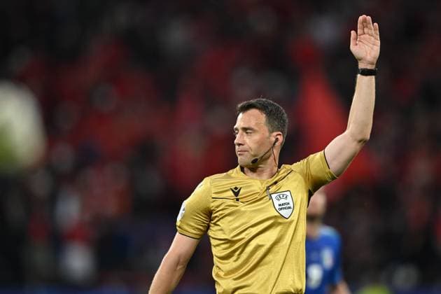Felix Zwayer (Referee) during the UEFA EURO, EM, Europameisterschaft,Fussball Germany 2024 match between Italy 2-1 Albania at BVB Stadion Dortmund on June 15, 2024 in Dortmund, Germany. Noxthirdxpartyxsales  (256542386)