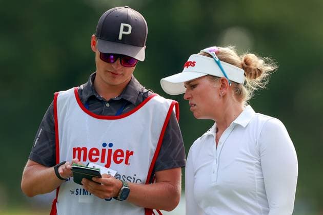 Meijer LPGA, Golf Damen Classic Nanna Koerstz Madsen of Smoerum, Denmark talks with her caddie on the 18th fairway during the third round of the Meijer LPGA Classic for Simply Give golf tournament at Blythefield Country Club in Belmont, MI, USA Saturday, June 15, 2024. Belmont Michigan United States  Copyright: xAmyxLemusx originalFilename:lemus-meijerlp240615_npwIQ.jpg