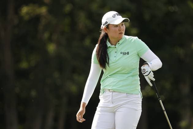 GRAND RAPIDS, MI - JUNE 15: LPGA, Golf Damen golfer Allisen Corpuz watches her tee shot on the 17th hole during the LPGA Meijer LPGA Classic for Simply Give on June 15th, 2024, at Blythefield Country Club in Grand Rapids, Michigan. (Photo by Brian Spurlock Icon Sportswire) GOLF: JUN 15 LPGA Meijer LPGA Classic for Simply Give EDITORIAL USE ONLY Icon24061565