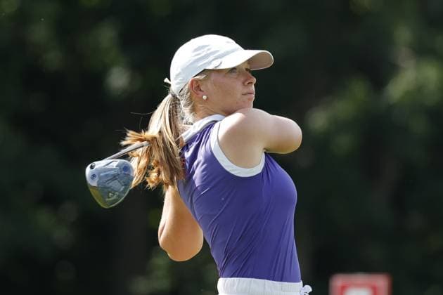 GRAND RAPIDS, MI - JUNE 15: LPGA, Golf Damen golfer Lauren Hartlage plays her tee shot on the 17th hole during the LPGA Meijer LPGA Classic for Simply Give on June 15th, 2024, at Blythefield Country Club in Grand Rapids, Michigan. (Photo by Brian Spurlock Icon Sportswire) GOLF: JUN 15 LPGA Meijer LPGA Classic for Simply Give EDITORIAL USE ONLY Icon24061567