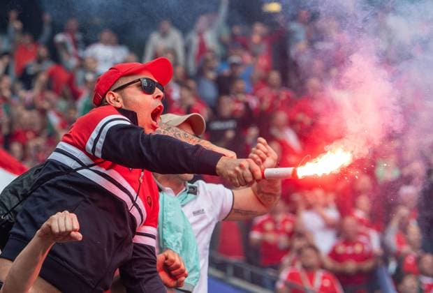Football, men, season 2023 24, Euro 2024 Group A 1 matchday in Cologne, Hungary Switzerland, Hungarian fans set off pyrotechnics after the goal for 1 2, 15 06 2024, Copyright: xSebastianxRäppold MatthiasxKochx