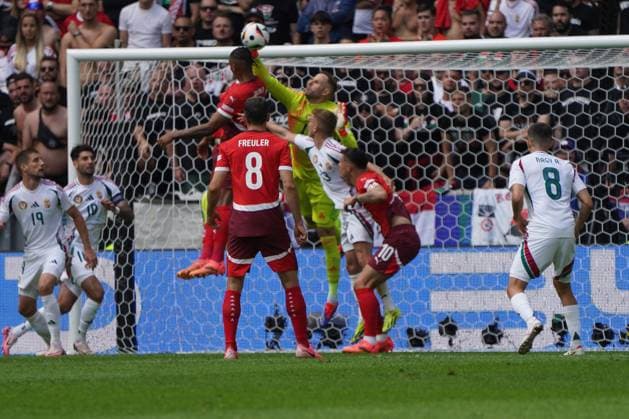 Football, UEFA Euro 2024, Euro 2024, group stage, Group A, Hungary Switzerland Cologne Stadium peter Gulacsi Hungary, Manuel Akanji, RemoFreuler, Switzerland