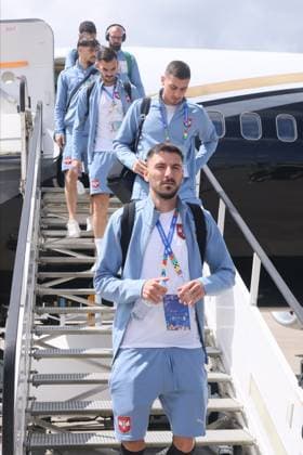 SERBIA FOOTBALL TEAM FILIP MLADENOVIC fudbaler reprezentacije Srbije dolazak pred utakmicu UEFA Evropskog prvenstva 2024 godine protiv Engleske aerodrom Minster Osnabrik, Minster 15.06.2024. godine Foto: Fudbal, Reprezentacija, Srbija, UEFA Evropsko prvenstvo, EURO 2024FOOTBALL, SERBIA, UEFA European Championship, EM, Europameisterschaft EURO 2024 Muenster Muenster Osnabrueck airport Germany Copyright: xMarkoxMetlas xMNxPressx