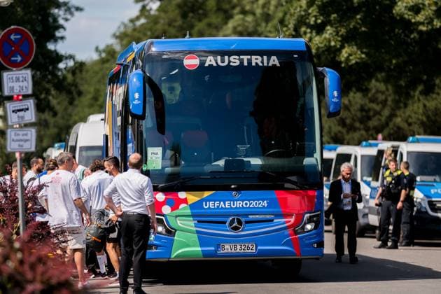 SOCCER - UEFA EURO, EM, Europameisterschaft,Fussball 2024 BERLIN,GERMANY,16.JUN.24 - SOCCER -UEFA EURO 2024, training Team AUT. Image shows a feature with the team bus.  GEPAxpictures xJohannesxFriedl