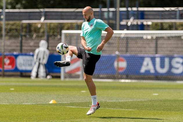 SOCCER - UEFA EURO, EM, Europameisterschaft,Fussball 2024 BERLIN,GERMANY,16.JUN.24 - SOCCER -UEFA EURO 2024, training Team AUT. Image shows Gernot Trauner (AUT).  GEPAxpictures xJohannesxFriedl