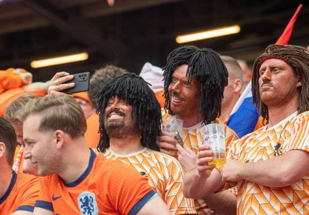 Football, men, season 2023 24, Euro 2024 Group D 1 matchday in Hamburg, Poland Netherlands, Dutch fans, 16 06 2024, Copyright: xSebastianxRäppold MatthiasxKochx