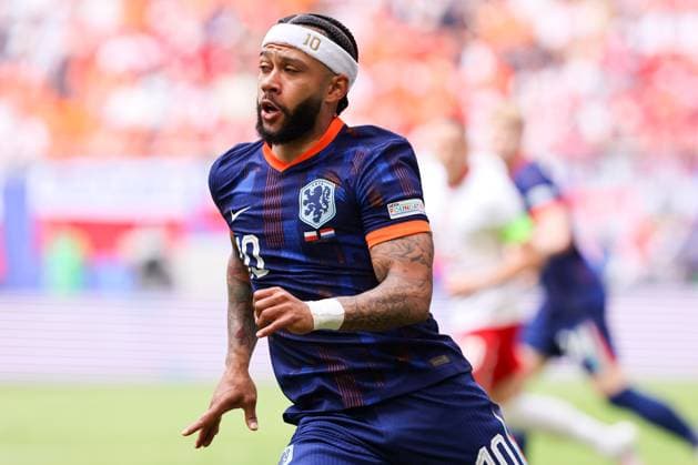 2024-06-16 Poland v Netherlands - Group D - UEFA EURO, EM, Europameisterschaft,Fussball 2024 HAMBURG, GERMANY - JUNE 16: Memphis Depay of the Netherlands during the Group D - UEFA EURO 2024 match between Poland and Netherlands at Volksparkstadion on June 16, 2024 in Hamburg, Germany. (Photo by Peter Lous BSR Agency) Hamburg Germany Content not available for redistribution in The Netherlands directly or indirectly through any third parties. Copyright: xBSRxAgencyx