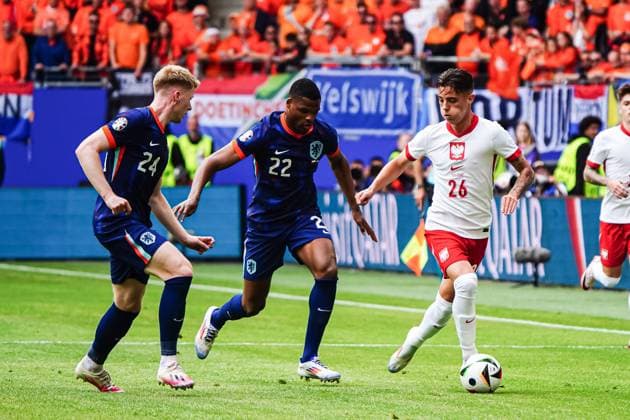 Jerdy Schouten Netherlands, 24 , Denzel Dumfries Netherlands, 22 , Kacper Urbanski Poland, 26 GER, Poland vs Netherlands, European Football Championship, UEFA Euro 2024, Matchday 1, 16 06 2024 GER, Poland vs Netherlands, European Football Championship, UEFA Euro 2024, Matchday 1, 16 06 2024 Hamburg Copyright: xEibner-Pressefoto MarcelxvonxFehrnx EP_MFN