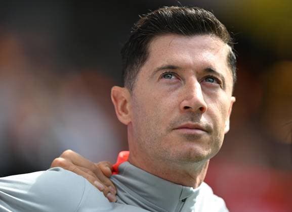 (240616) -- HAMBURG, June 16, 2024 -- Robert Lewandowski of Poland reacts before the UEFA EURO, EM, Europameisterschaft,Fussball 2024 Group D match between Poland and the Netherlands in Hamburg, Germany on June 16, 2024. ) (SP)GERMANY-HAMBURG-FOOTBALL-EURO 2024-POLAND VS THE NETHERLANDS XiaoxYijiu 