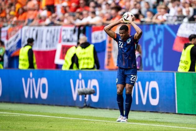 UEFA EURO 2024 Poland Netherlands 16 06 2024 Denzel Dumfries Netherlands, 22 UEFA EURO 2024 Poland Netherlands Volksparkstadion, Hamburg 16 06 2024 Copyright: xBEAUTIFULxSPORTS Buriakovx