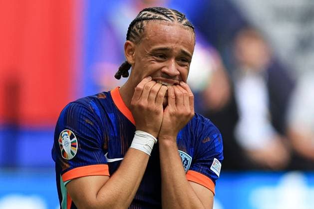 Sport Themen der Woche KW24 Sport Bilder des Tages Xavi Simons of The Netherlands shows a look of dejection Poland v Netherlands, UEFA European Championship, EM, Europameisterschaft 2024, Group D, Football, Volksparkstadion, Hamburg, Germany, 16 Jun 2024 EDITORIAL USE ONLY No use with unauthorised audio, video, data, fixture lists, club league logos or live services. Online in-match use limited to 120 images, no video emulation. No use in betting, games or single club league player publications.  Copyright: xMattxWest Shutterstockx 14539367dd
