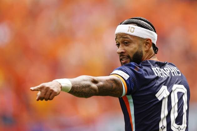 HAMBURG - Memphis Depay of Holland during the UEFA EURO, EM, Europameisterschaft,Fussball 2024 group D match between Poland and the Netherlands at Volksparkstadion on June 16, 2024 in Hamburg, Germany. ANP MAURICE VAN STEEN UEFA EURO 2024 2024 xVIxANPxSportx xxANPxIVx 501239456 originalFilename: 501239456.jpg
