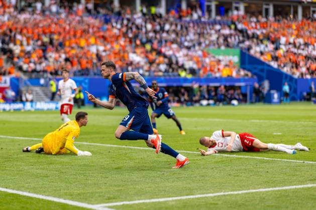 Football Hamburg 16 06 2024 UEFA Euro 2024 European Championship preliminary round Poland POL Netherlands NED Cheers after the goal for 1 2 by Wout Weghorst Netherlands, No 09