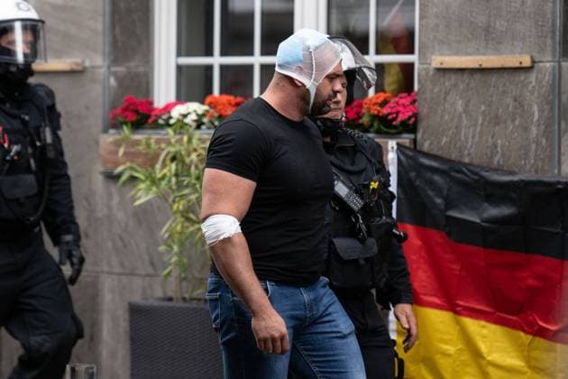 GELSENKIRCHEN, GERMANY - JUNE 16: Police secure the area outside a restaurant where a Serbia fan was attacked by a masked fan in Gelsenkirchen city centre of before the UEFA EURO, EM, Europameisterschaft,Fussball 2024 group stage match between Serbia and England at Arena AufSchalke on June 16, 2024 in Gelsenkirchen, Germany.Photo by Sebastian Frej Serbia v England: Group C - UEFA EURO 2024 Copyright: xSebastianxFrejx