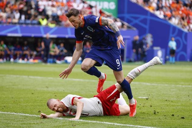 HAMBURG, Volkspark Stadium ,16-06-2024 , European Football Championship Euro2024, Group stage match no.7 between Poland and Netherlands. Netherlands player Wout Weghorst scores 1-2 Poland - Netherlands (Euro2024)  x25507626x Copyright: