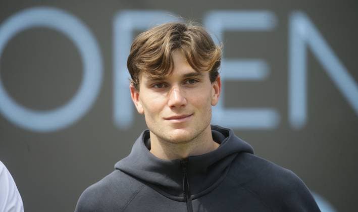 Stuttgart , Final Weissenhof Tennis BOSS Open , Jack Draper GBR