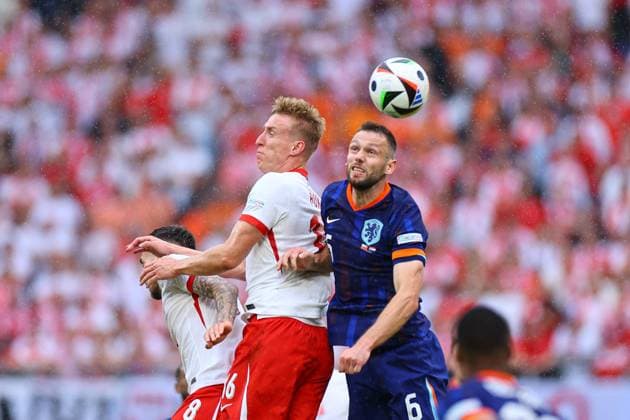 2024.06.16 Hamburg Pilka nozna Reprezentacja Mistrzostwa Europy EURO 2024 Niemcy Polska - Holandia N z Adam Buksa Foto Pawel Andrachiewicz PressFocus 2024.06.16 Hamburg Football European Championships 2024 EURO 2024 Germany Poland - Netherlands Adam Buksa Credit: Pawel Andrachiewicz PressFocus NEWSPIX.PL --- Newspix.pl  20240616_PF_PA163