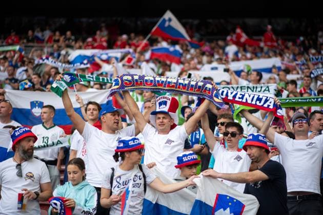 Fans of Slovenia, GER, Slovenia SVN vs Denmark DEN , European Football Championship, UEFA EURO 2024, Group C, Matchday 1, 16 06 2024 GER, Slovenia SVN vs Denmark DEN , European Football Championship, UEFA EURO 2024, Group C, Matchday 1, 16 06 2024 Stuttgart Copyright: xEibner-Pressefoto Memmlerx EP_MMR