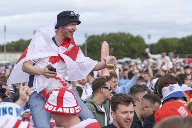 A general view of England fans in the fan zone at Trabrennbahn, Gelsenkirchen, Germany Serbia v England, UEFA European Championship, EM, Europameisterschaft 2024, Group C, Football, Arena Aufschalke, Gelsenkirchen, Germany - 16 Jun 2024 EDITORIAL USE ONLY No use with unauthorised audio, video, data, fixture lists, club league logos or live services. Online in-match use limited to 120 images, no video emulation. No use in betting, games or single club league player publications. Copyright: xPaulxCurrie Shutterstockx 14541951bk