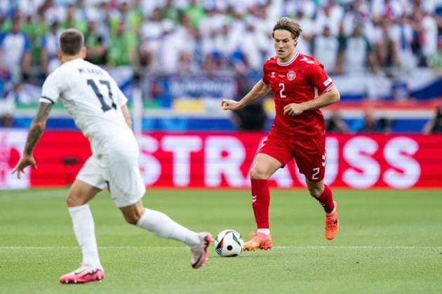 240616 Joachim Christian Andersen of Denmark during the UEFA Euro 2024 Football Championship match between Slovenia and Denmark on June 16, 2024 in Stuttgart Photo Mathias Bergeld BILDBYRAN kod MB MB0936 fotboll football soccer fotballs em europamästerskap em uefa euro uefa european football championship euro 2024 slovenien slovenia danmark denmark bbeng  Copyright: MATHIASxBERGELD BB240616MB027