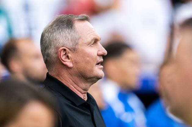 240616 Head coach Matjaz Kek of Slovenia ahead of the UEFA Euro 2024 Football Championship match between Slovenia and Denmark on June 16, 2024 in Stuttgart Photo Mathias Bergeld BILDBYRAN code MB MB0936 fotboll football soccer fotballs em europamästerskap em uefa euro uefa european football championship euro 2024 slovenien slovenia danmark denmark bbeng  Copyright: MATHIASxBERGELD BB240616MB041