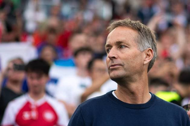 Kasper Hjulmand Daenemark, Coach , GER, Slovenia SVN vs Denmark DEN , European Football Championship, UEFA EURO 2024, Group C, Matchday 1, 16 06 2024 GER, Slovenia SVN vs Denmark DEN , European Football Championship, UEFA EURO 2024, Group C, Matchday 1, 16 06 2024 Stuttgart Copyright: xEibner-Pressefoto Memmlerx EP_MMR