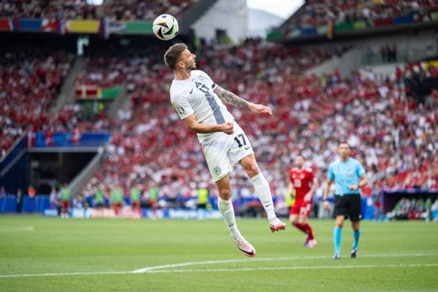 240616 Jan Mlakar of Slovenia during the UEFA Euro 2024 Football Championship match between Slovenia and Denmark on June 16, 2024 in Stuttgart Photo Mathias Bergeld BILDBYRAN code MB MB0936 fotboll football soccer fotballs em europamästerskap em uefa euro uefa european football championship euro 2024 slovenien slovenia danmark denmark bbeng  Copyright: MATHIASxBERGELD BB240616MB065