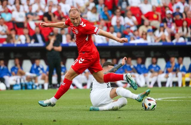 BAU 16 06 2024 Stuttgart European Football Championship 2024 Slovenia vs Denmark, above Christian Eriksen DEN