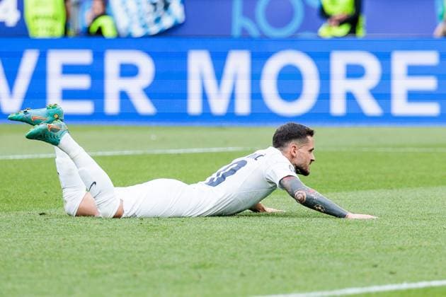 UEFA EURO 2024 Slovenia Denmark 16 06 2024 Ventral landing Petar Stojanovic Slovenia, 20 UEFA EURO 2024 Slovenia Denmark Stuttgart Arena, Stuttgart on 16 06 2024 Copyright: xBEAUTIFULxSPORTS Wunderlx