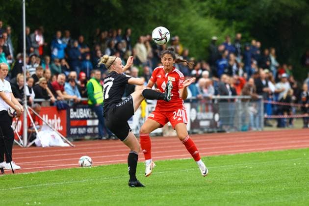 Soccer I Women I Promotion match 2 Bundesliga I SV Henstedt Ulzburg 1 FC Union Berlin I 16 06 2024 Jennifer Michel 77, SV Henstedt Ulzburg Fatma Sakar 24, 1 FC Union Berlin Women Henstedt Ulzburg Beckersbergstadion Schleswig Holstein Germany Copyright: xLobeca RHx