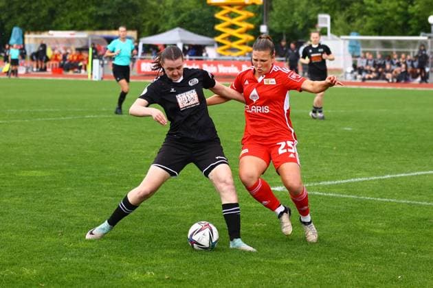 Soccer I Women I Promotion match 2 Bundesliga I SV Henstedt Ulzburg 1 FC Union Berlin I 16 06 2024 Liv Rike Fuß 21, SV Henstedt Ulzburg Dina Sophia Orschmann 25, 1 FC Union Berlin Women Henstedt Ulzburg Beckersbergstadion Schleswig Holstein Germany Copyright: xLobeca RHx