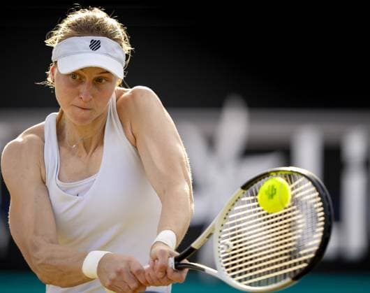 ROSMALEN - Liudmila Samsonova (RUS) in action against Bianca Andreescu (CAN) during the final of the Libema Open tennis tournament in Rosmalen. ANP SANDER KONING xVIxANPxSportx xxANPxIVx 501254349 originalFilename: 501254349.jpg