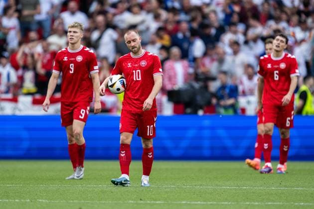 240616 Christian Eriksen of Denmark looks dejected after 1 1 during the UEFA Euro 2024 Football Championship match between Slovenia and Denmark on June 16, 2024 in Stuttgart Photo Mathias Bergeld BILDBYRAN code MB MB0936 fotboll football soccer fotballs em europamästerskap em uefa euro uefa european football championship euro 2024 slovenien slovenia danmark denmark bbeng depp  Copyright: MATHIASxBERGELD BB240616MB105