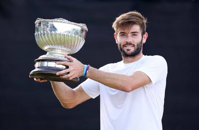 Jacob Fearnley with the winner s trophy. Rothesay Open Nottingham, Day 7, Tennis, Lexus Nottingham Tennis Centre, Nottingham, UK - 16 June 2024  Copyright: xRyanxBrowne Shutterstockx 14523734bt