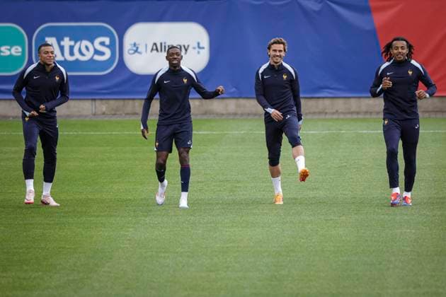 entrainement de l equipe de france avant son 1er match contre l Autriche. Paul-Janes Stadion Dusseldorf - 16-06-2024 FOOTBALL : Entrainement Equipe de France - UEFA EURO, EM, Europameisterschaft,Fussball 2024 - 16 06 2024 ElyxandroCegarra Panoramic 