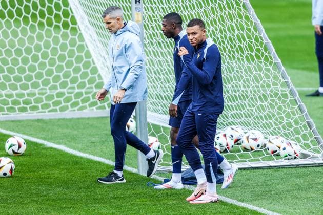 Sport, Football, UEFA EURO 2024 Group D final training France 16 06 2024, Paul Janes Stadium Düsseldorf Kylian Mbappe Lottin France, 10 Düsseldorf Paul Janes Stadium North Rhine-Westphalia Germany