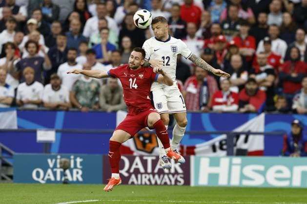 GELSENKIRCHEN, Veltins Arena, 16-06-2024 , European Football Championship Euro2024, Group stage match no.2 between Serbia and England. (L-R) Serbia player Andrija Zivkovic, England player Kieran Trippier Serbia - England (Euro2024)  x25510528x Copyright: