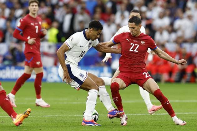 GELSENKIRCHEN, Veltins Arena, 16-06-2024 , European Football Championship Euro2024, Group stage match no.2 between Serbia and England. llr England player Jude Bellingham, Serbia player Sasa Lukic Serbia - England (Euro2024)  x25510742x Copyright: