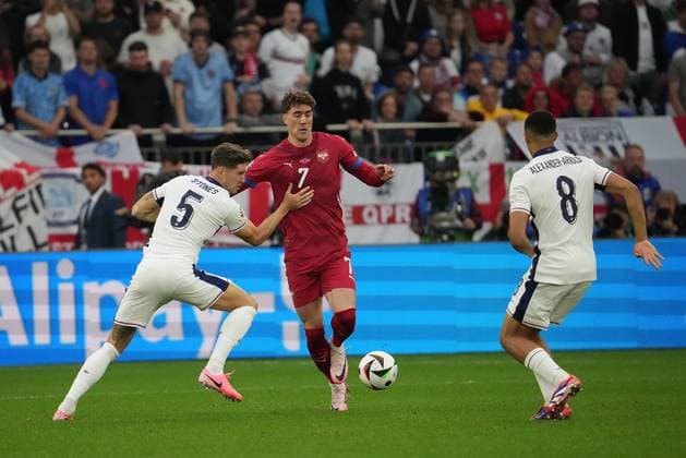 GER, EM UEFA 2024, Group C, Serbia vs England 16 06 2024, Veltins Arena, Gelsenkirchen, GER, EM UEFA 2024, Group C, Serbia vs England, in the picture John Stones England , Duöan Vlahović Serbia , Trent Alexander Arnold England nordphotoxGmbHx xBratic nph00250