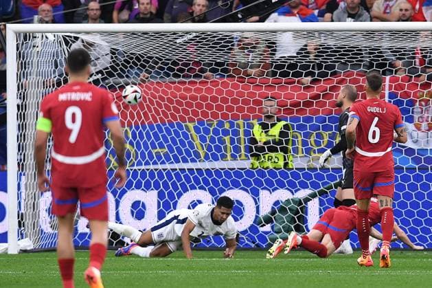 Soccer UEFA EURO 2024 Group Stage 1 Matchday Serbia England on 16 06 2024 at Arena AufSchalke in Gelsenkirchen Goal Shot Goal to 0 1 by Jude Bellingham England xRx