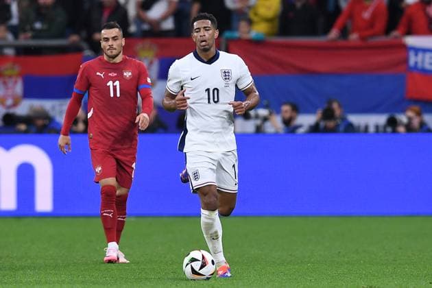 Soccer UEFA EURO 2024 Group Stage 1 Matchday Serbia England on 16 06 2024 at Arena AufSchalke in Gelsenkirchen Filip Kostic Serbia , left Jude Bellingham England , right xRx