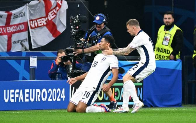 Football, European Championship, EURO 2024, Group C, Veltins Arena Gelsenkirchen Serbia England Cheers Jude Bellingham ENG after his goal for 0 1 Cheers, joy, action
