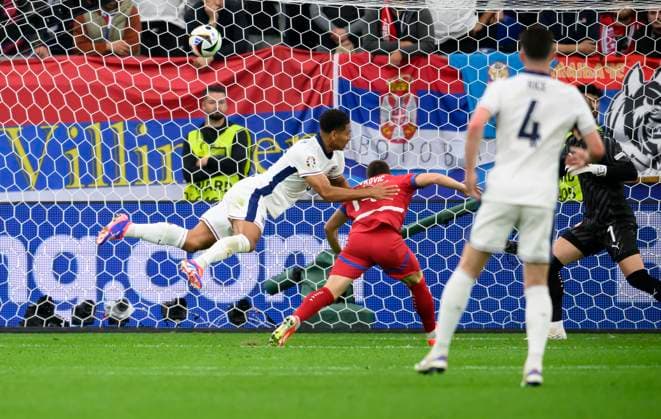 BELLINGHAM Jude l ENG scores the goal for 0 1, action, header against ZIVKOVIC Andrija SRB , Preliminary Round 1 Matchday, Group C, Match M05, Serbia SRB England ENG , on 16 06 2024 in Gelsenkirchen Germany European Football Championship 2024 from 14 06 14 07 2024 in Germany Â