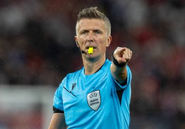 Football - UEFA EURO, EM, Europameisterschaft,Fussball 2024 - Group C - Serbia v England GELSENKIRCHEN, GERMANY - Sunday, June 16, 2024: Referee Daniele Orsato during the UEFA Euro 2024 Group C match between Serbia and England at the Arena AufSchalke. (Photo by David Rawcliffe Propaganda) GELSENKIRCHEN Arena AufSchalke NORTH RHINE-WESTPHALIA GERMANY  Copyright: xDavidxRawcliffex P2024-06-16-Serbia_England-54