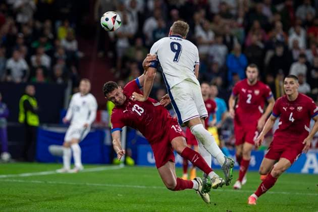 UEFA EURO 2024 Group match Serbia England 16 06 2024 Harry Kane England, 9 by head UEFA EURO 2024 Group match Serbia England Arena AufSchalke, Gelsenkirchen, on 16 06 2024 Copyright: xBEAUTIFULxSPORTS Meuselx