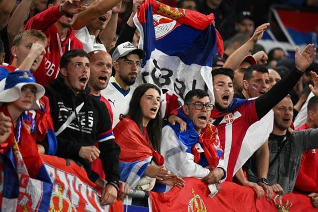 Fußball EURO 2024 Serbia - England 8709277 16.06.2024 Serbia s fans cheer during the UEFA EURO, EM, Europameisterschaft,Fussball 2024 Group C soccer match between Serbia and England at Arena AufSchalke, in Gelsenkirchen, Germany. Alexey Filippov Sputnik Gelsenkirchen Germany  Copyright: xAlexeyxFilippovx