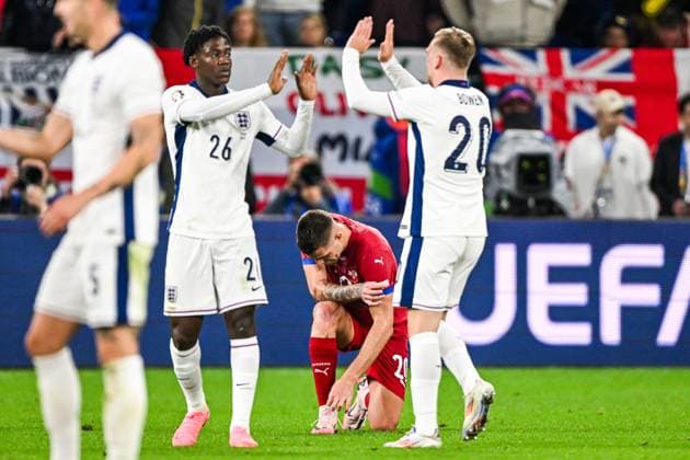 GELSENKIRCHEN - Sergej Milinkovic-Savic of Serbia is disappointed by the loss during the UEFA EURO, EM, Europameisterschaft,Fussball 2024 group C match between Serbia and England at Veltins Arena on June 16, 2024 in Gelsenkirchen, Germany. ANP Hollandse Hoogte UEFA EURO 2024 2024 xVIxANPxSportx xGerritxvanxKeulenxIVx 501269043 originalFilename: 501269043.jpg