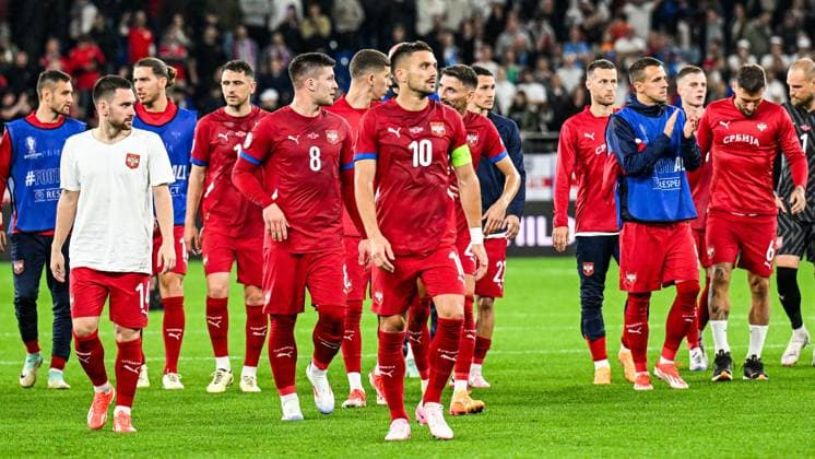 GELSENKIRCHEN - Dusan Tadic of Serbia thanks the crowd during the UEFA EURO, EM, Europameisterschaft,Fussball 2024 group C match between Serbia and England at Veltins Arena on June 16, 2024 in Gelsenkirchen, Germany. ANP Hollandse Hoogte UEFA EURO 2024 2024 xVIxANPxSportx xGerritxvanxKeulenxIVx 501269374 originalFilename: 501269374.jpg